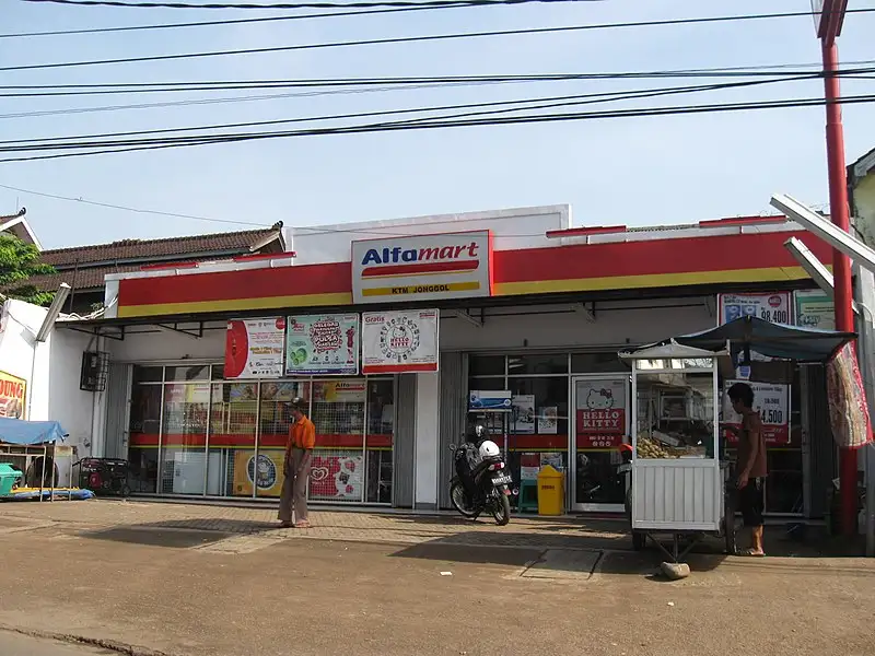Alfamart Sarwadadi: Solusi Belanja Cepat di Tengah Keramaian Cilacap